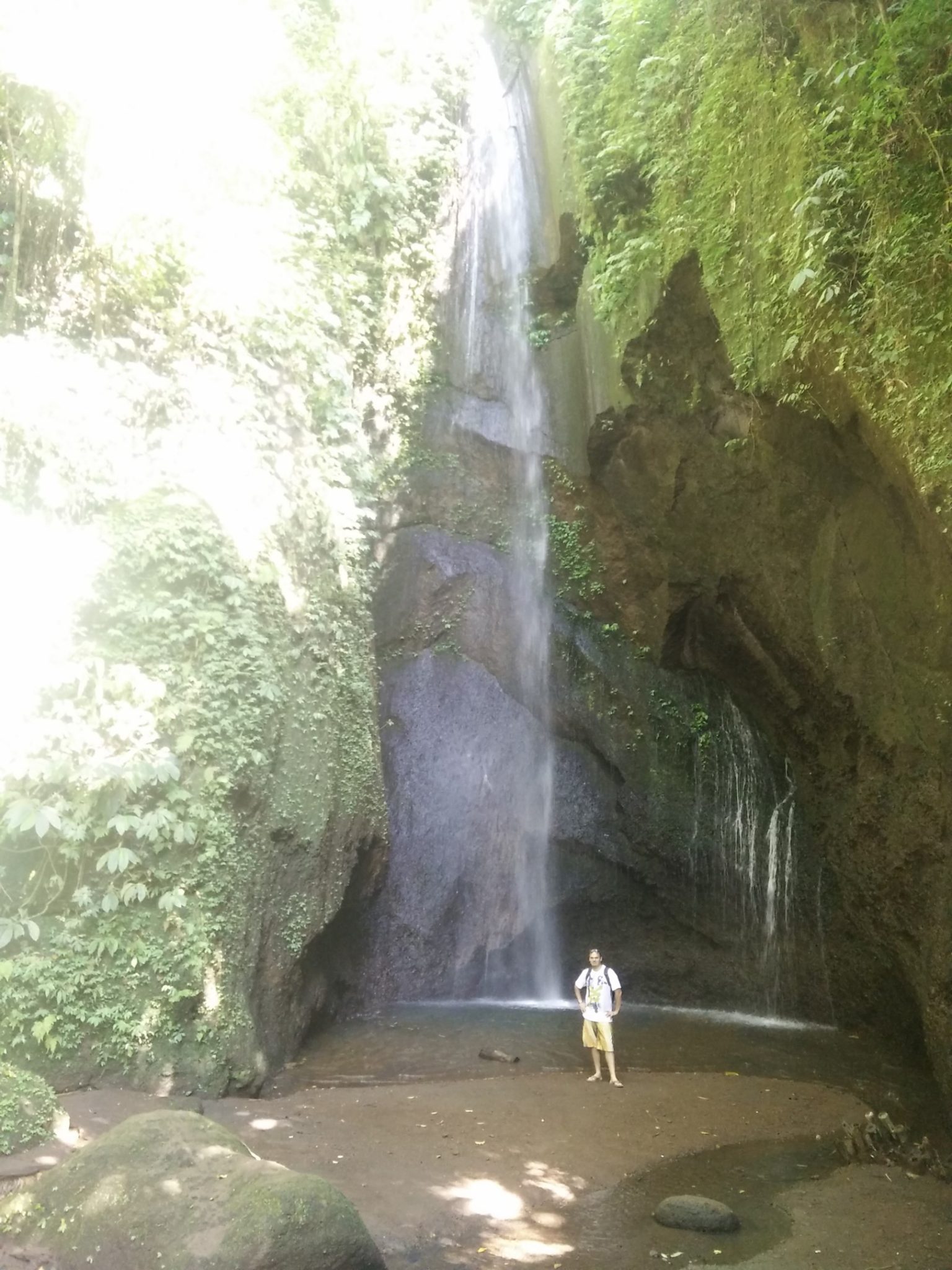 pengempu waterfall bali