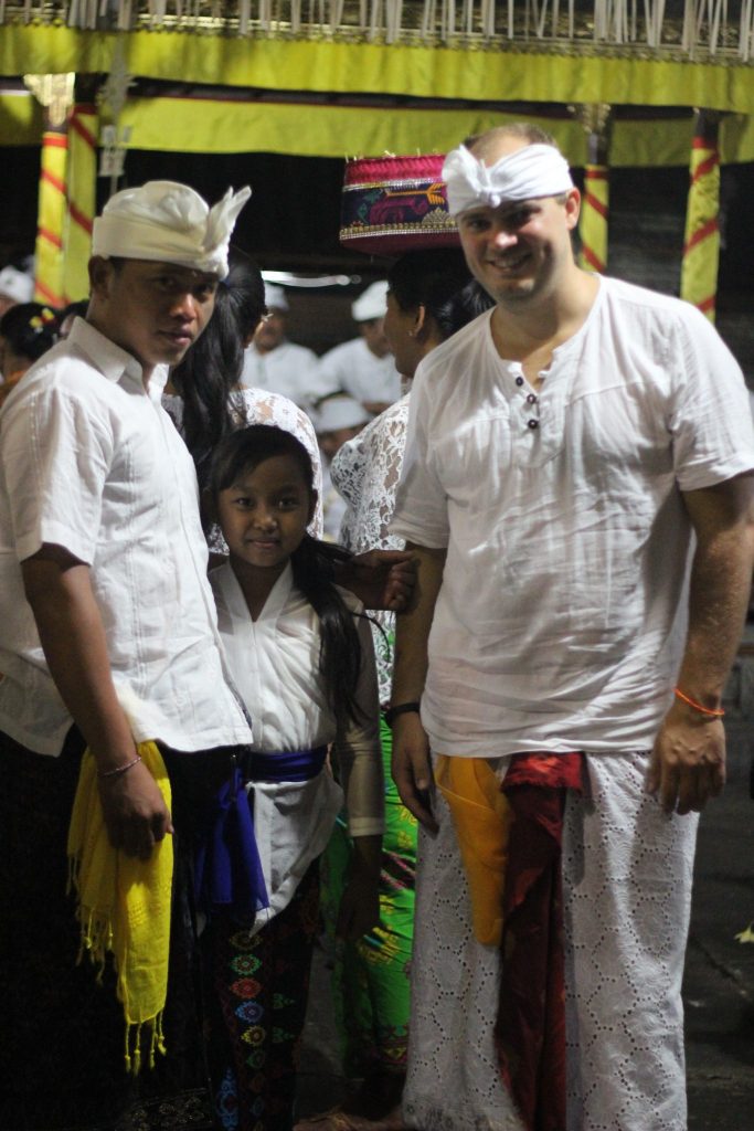 wearing traditional balinese attire full moon ceremony bali